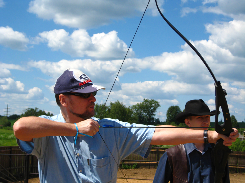 Летний корпоративный праздник - 2008 на конной базе "Аванпост"