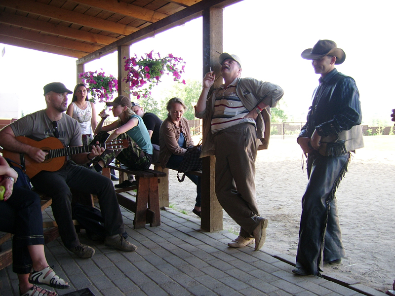 Летний корпоративный праздник - 2008 на конной базе "Аванпост"